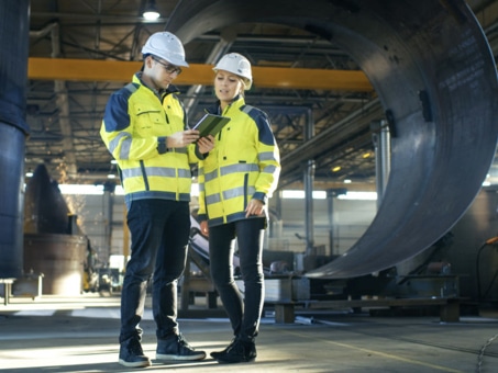 industry_workers_talking